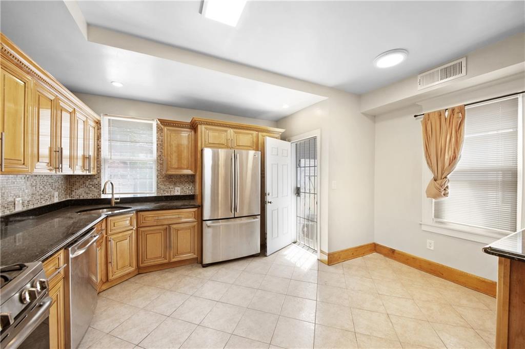 394 Linden Boulevard East Flatbush Brooklyn NY 11203