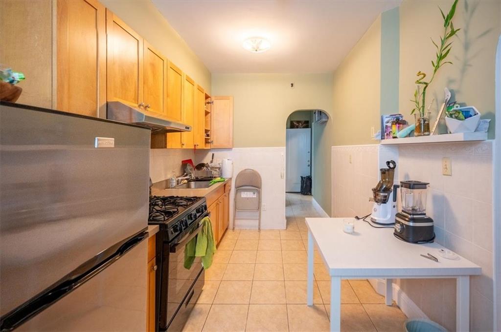 2154 60th Street Borough Park Brooklyn NY 11204
