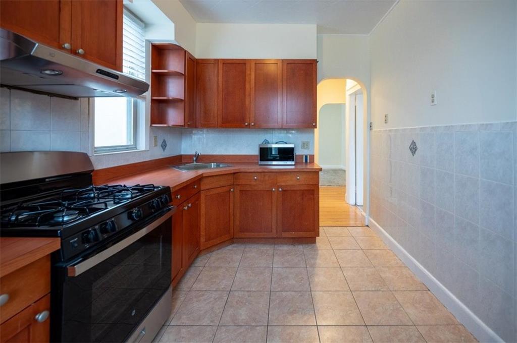 2154 60th Street Borough Park Brooklyn NY 11204
