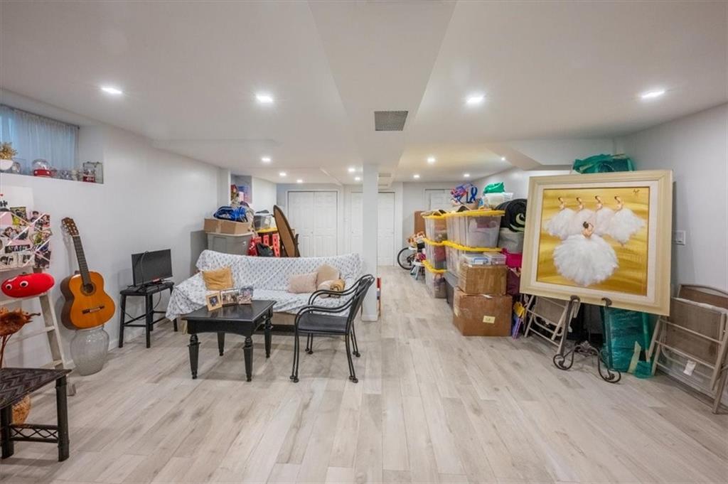 2154 60th Street Borough Park Brooklyn NY 11204