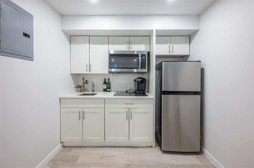 2154 60th Street Borough Park Brooklyn NY 11204