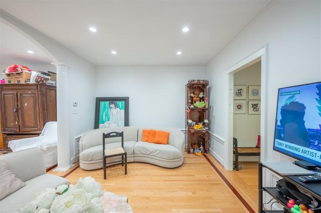 2154 60th Street Borough Park Brooklyn NY 11204