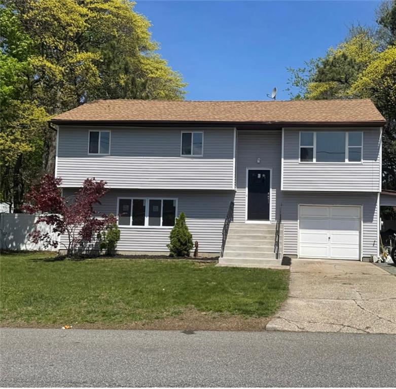39 Magaw Place Out of NYC West Babylon NY 11704