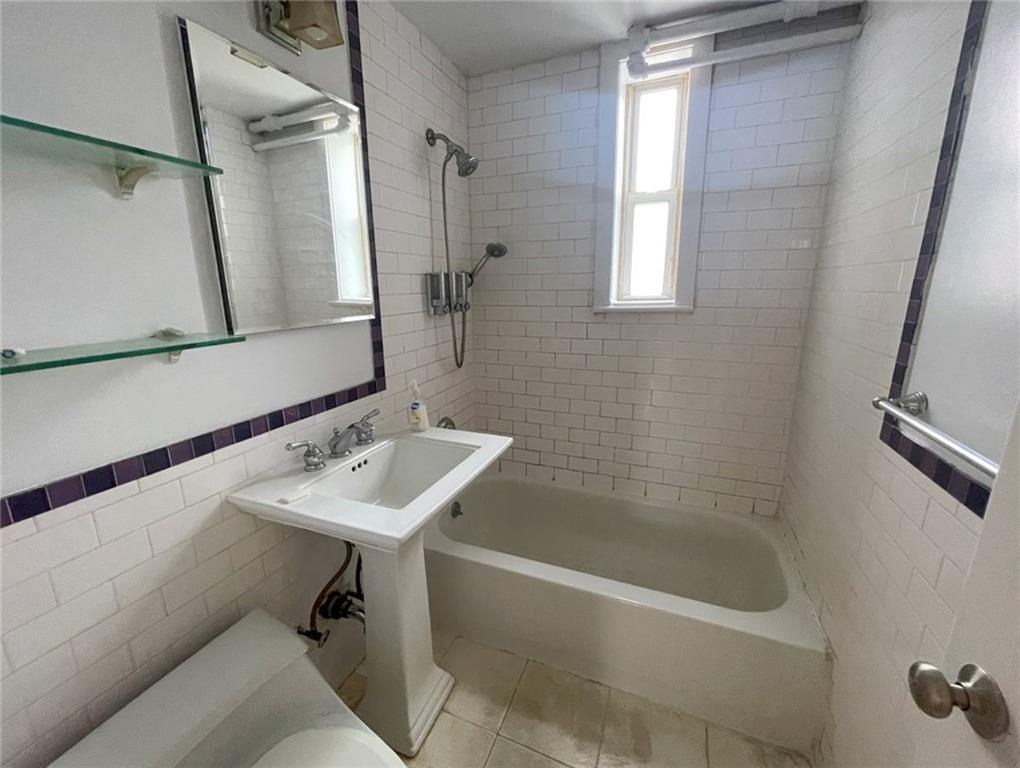 1927 East 28th Street Madison Brooklyn NY 11229