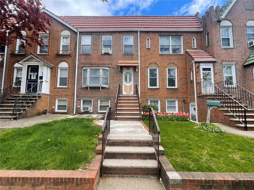 1927 East 28th Street Madison Brooklyn NY 11229