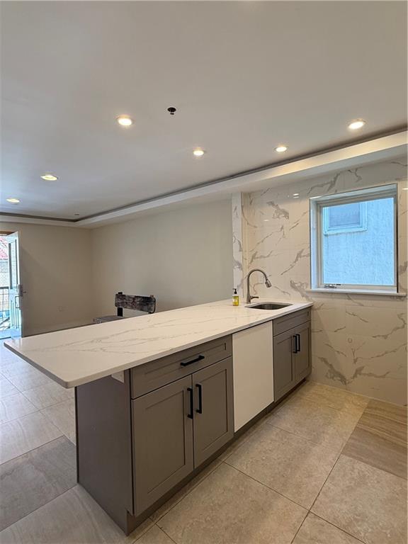 143 Bay 31st Street Bensonhurst Brooklyn NY 11214