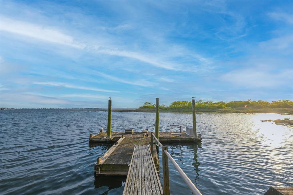 331 Cross Bay Boulevard Broad Channel Broad Channel NY 00000