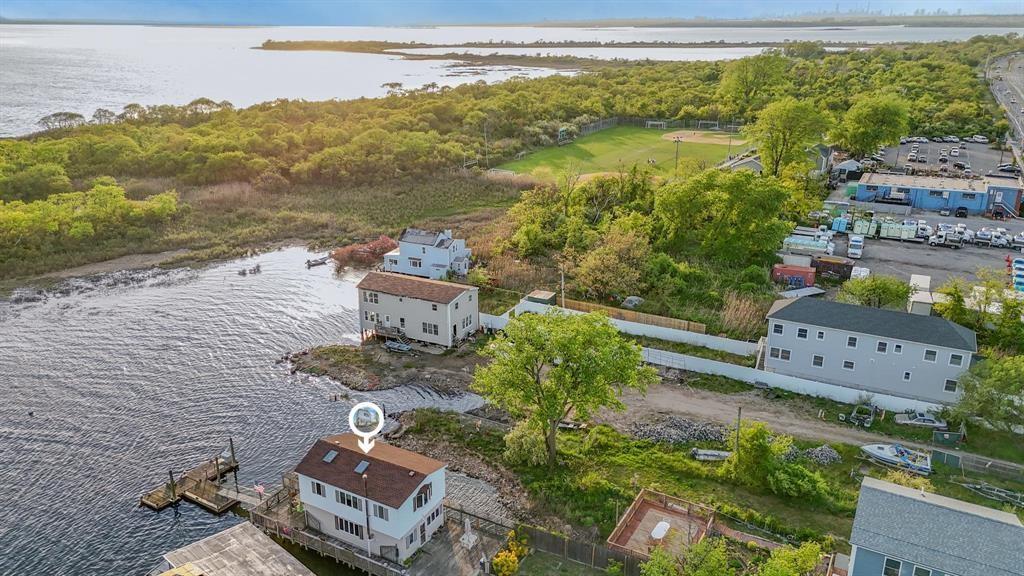 331 Cross Bay Boulevard Broad Channel Broad Channel NY 00000