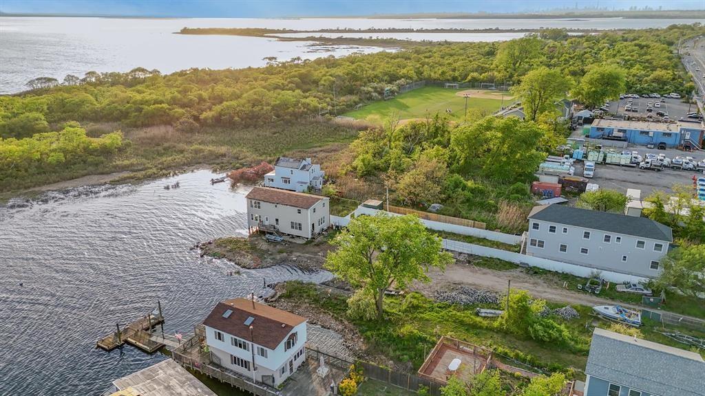 331 Cross Bay Boulevard Broad Channel Broad Channel NY 00000