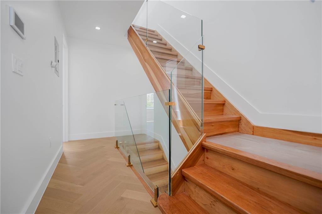 728 Avenue P Midwood Brooklyn NY 11223