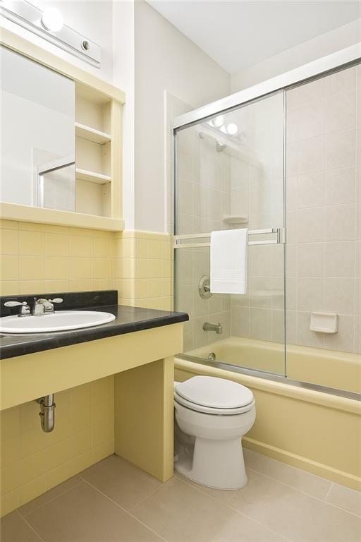 2567 West 15th Street Bath Beach Brooklyn NY 11214