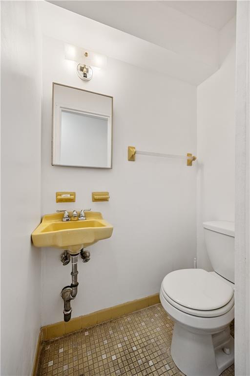 2109 Canarsie Road Canarsie Brooklyn NY 11236