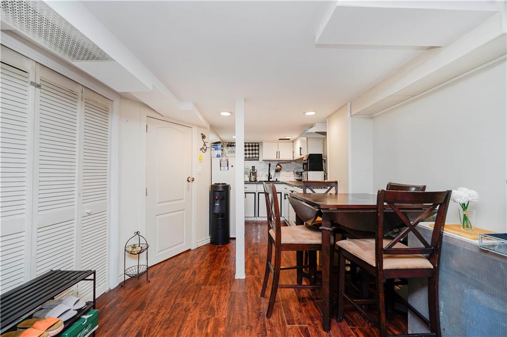 286 Bay 10th Street Bath Beach Brooklyn NY 11228