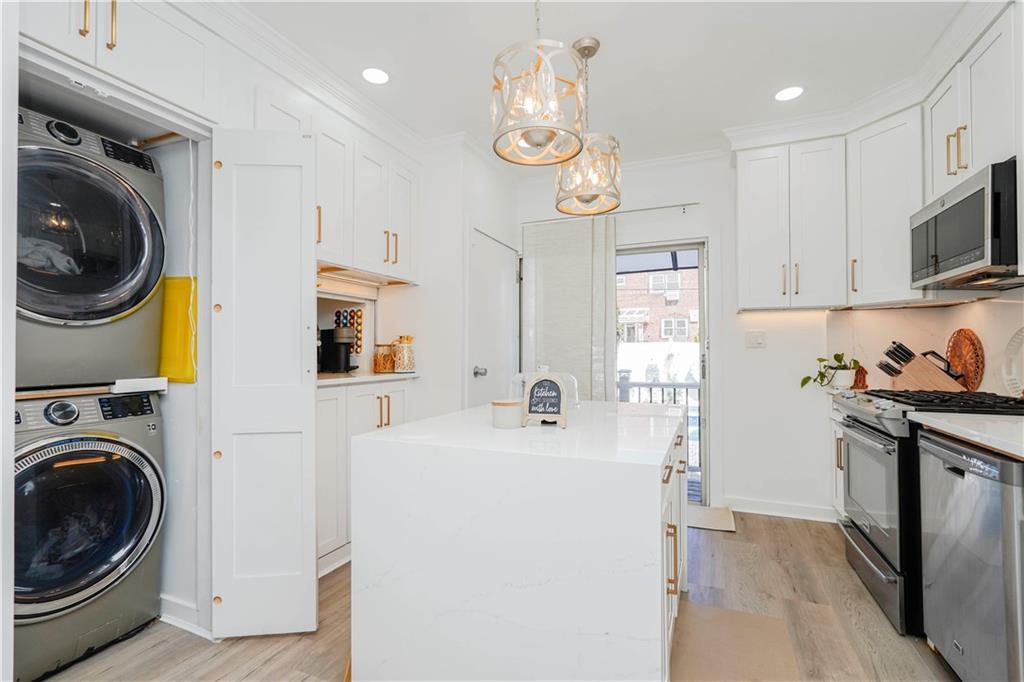 286 Bay 10th Street Bath Beach Brooklyn NY 11228