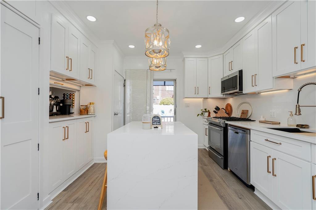 286 Bay 10th Street Bath Beach Brooklyn NY 11228
