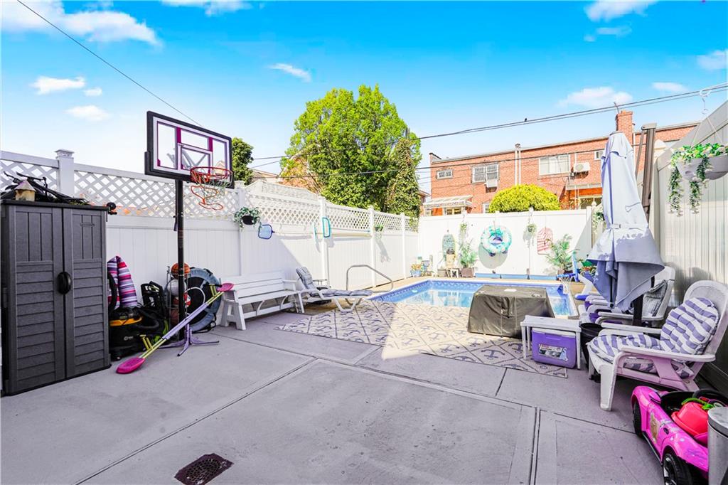286 Bay 10th Street Bath Beach Brooklyn NY 11228