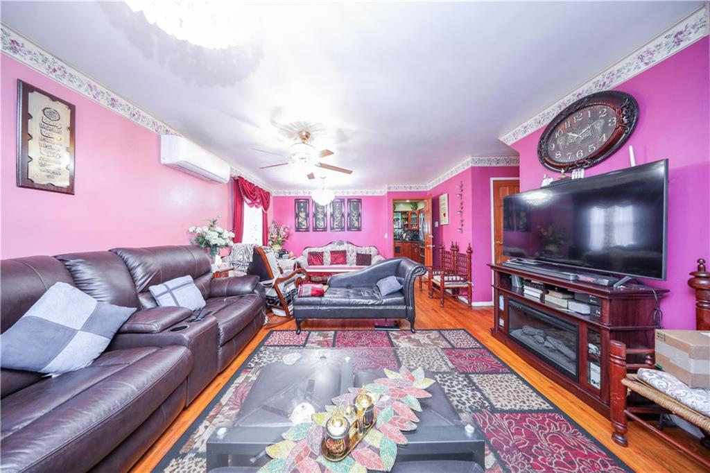 18 Downey Place Mariner's Harbor Staten Island NY 10303