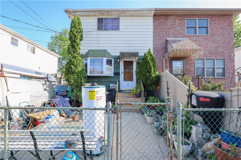 18 Downey Place Mariner's Harbor Staten Island NY 10303