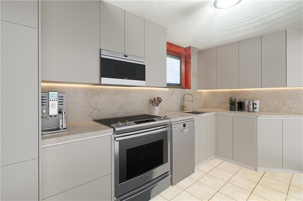 233 Battery Avenue Dyker Heights Brooklyn NY 11228