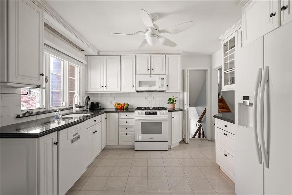 3 Silver Lake Road Tompkinsville Staten Island NY 10301