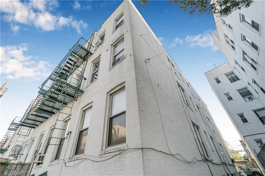 819 49th Street Sunset Park Brooklyn NY 11220