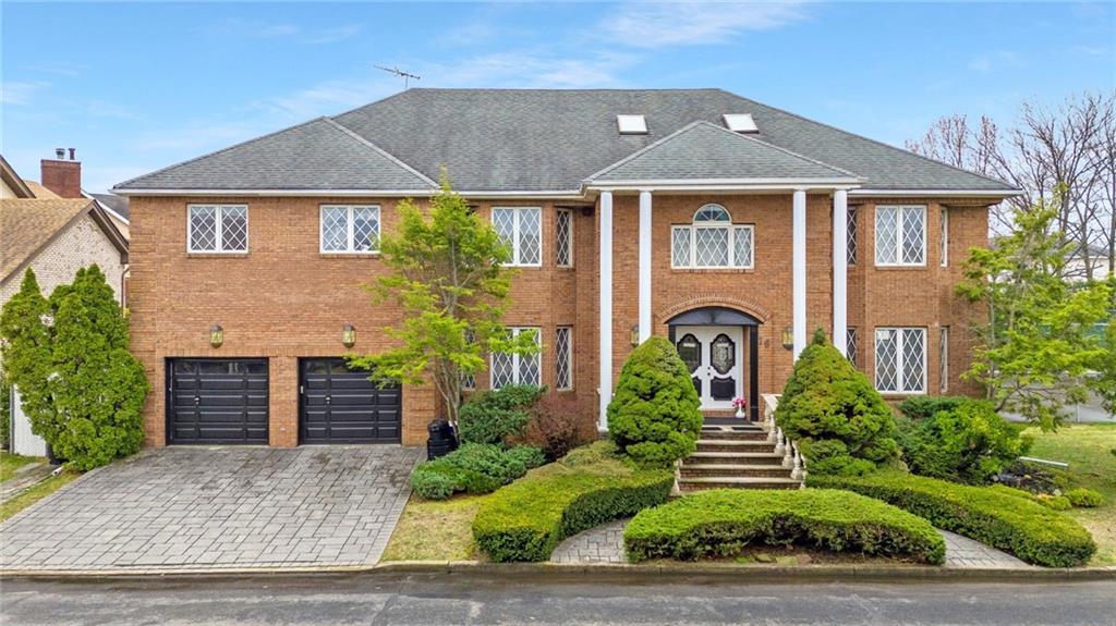 16 Nicolosi Loop Annadale Staten Island NY 10312