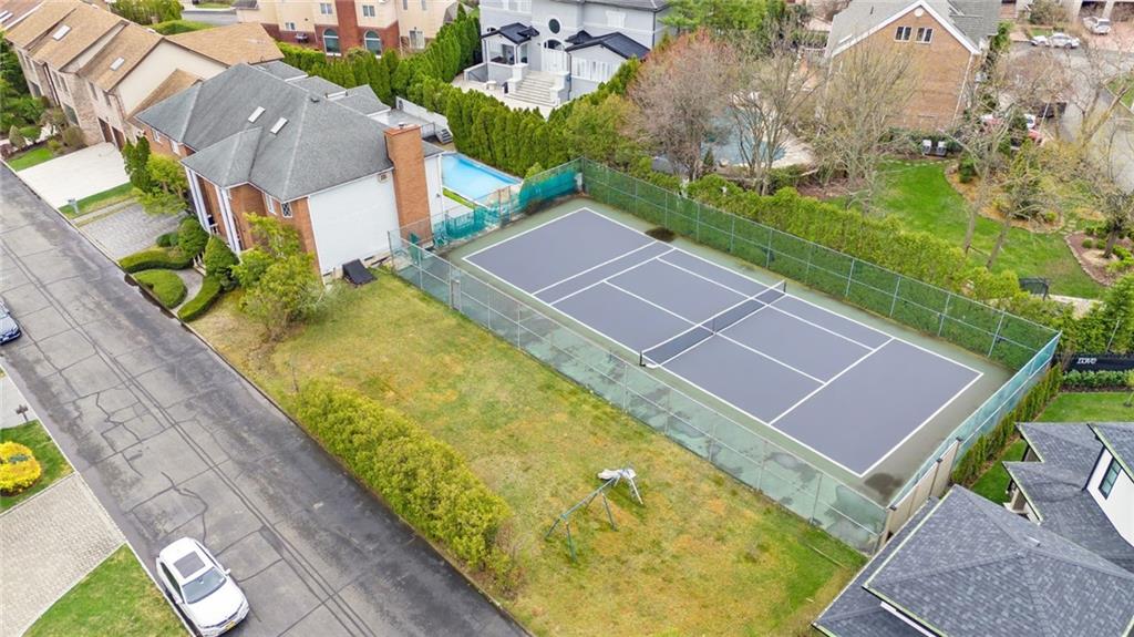 16 Nicolosi Loop Annadale Staten Island NY 10312
