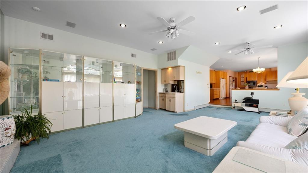 16 Nicolosi Loop Annadale Staten Island NY 10312
