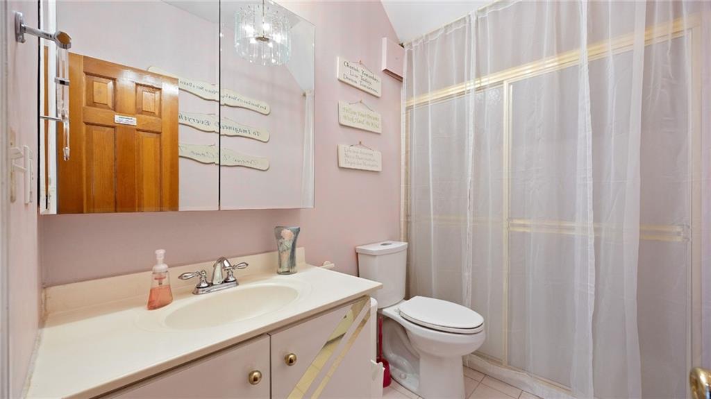 16 Nicolosi Loop Annadale Staten Island NY 10312