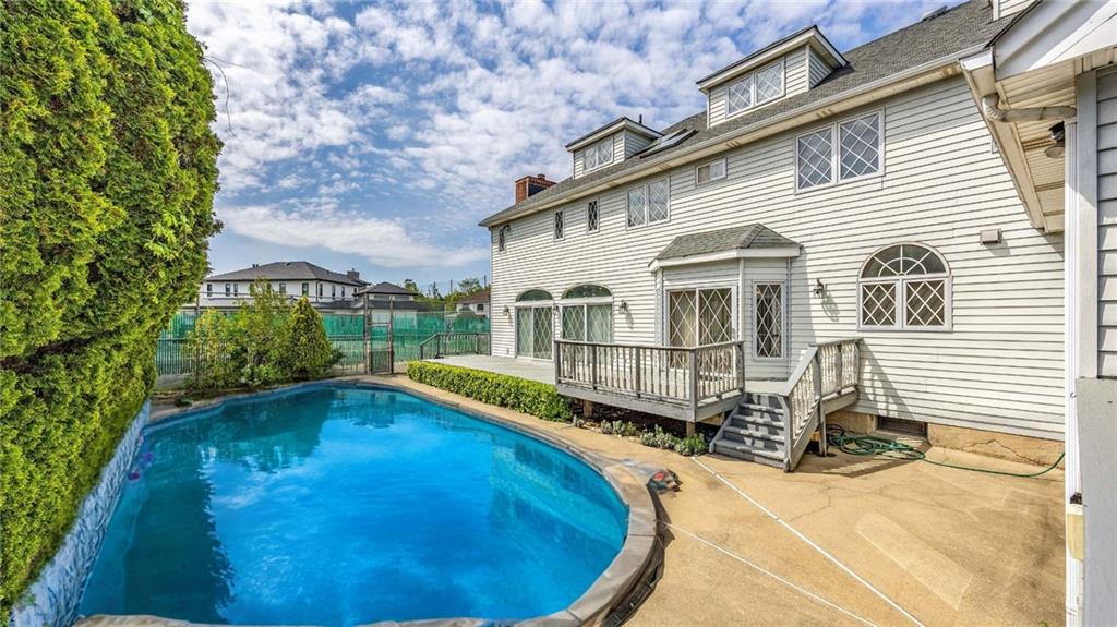 16 Nicolosi Loop Annadale Staten Island NY 10312