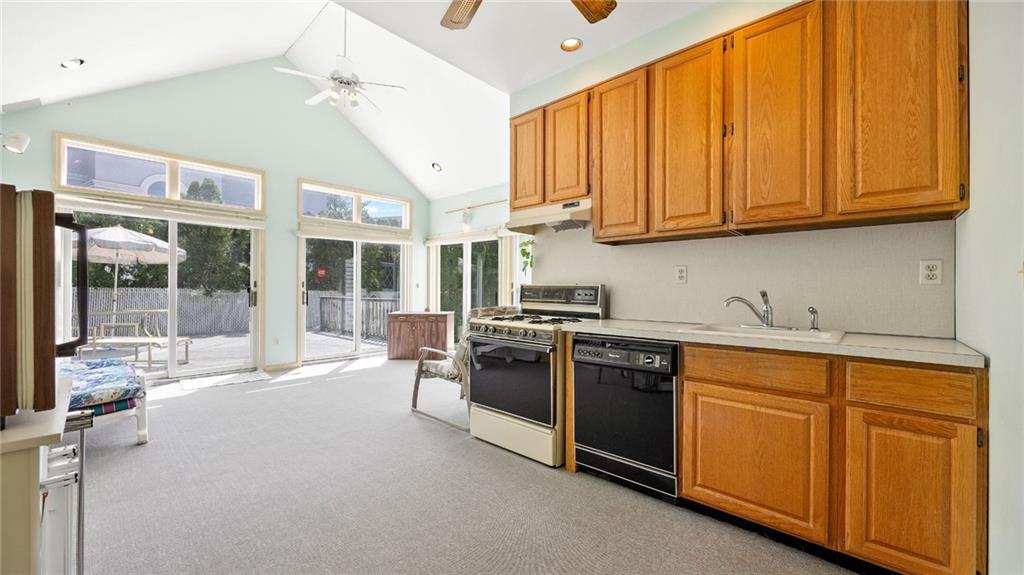 16 Nicolosi Loop Annadale Staten Island NY 10312