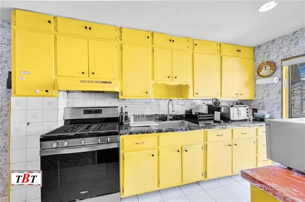2052 East 28th Street Madison Brooklyn NY 11229