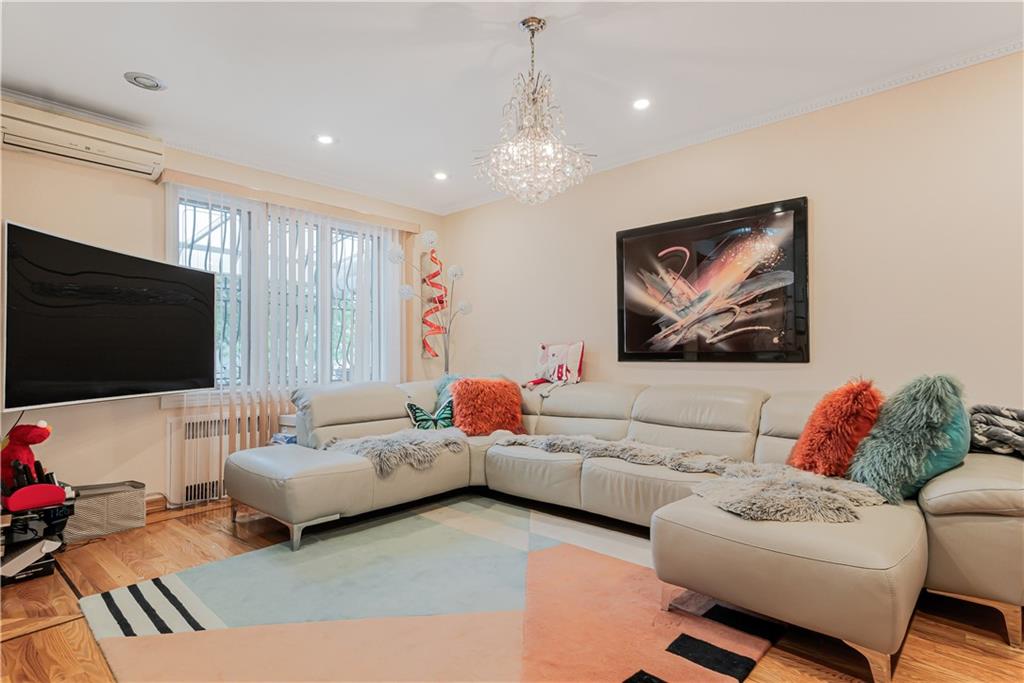 2267 East 8th Street Gravesend Brooklyn NY 11223