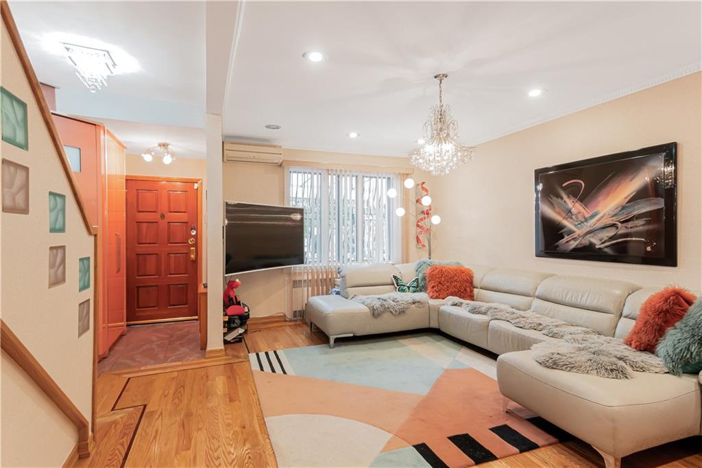 2267 East 8th Street Gravesend Brooklyn NY 11223