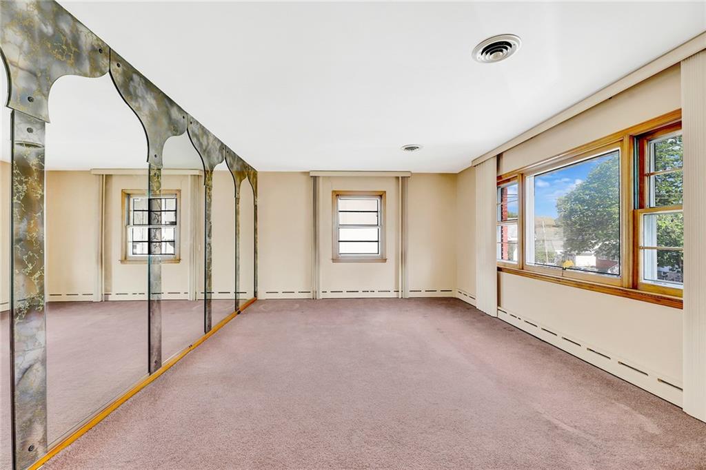 328 Stanley Avenue Staten Island NY 10301
