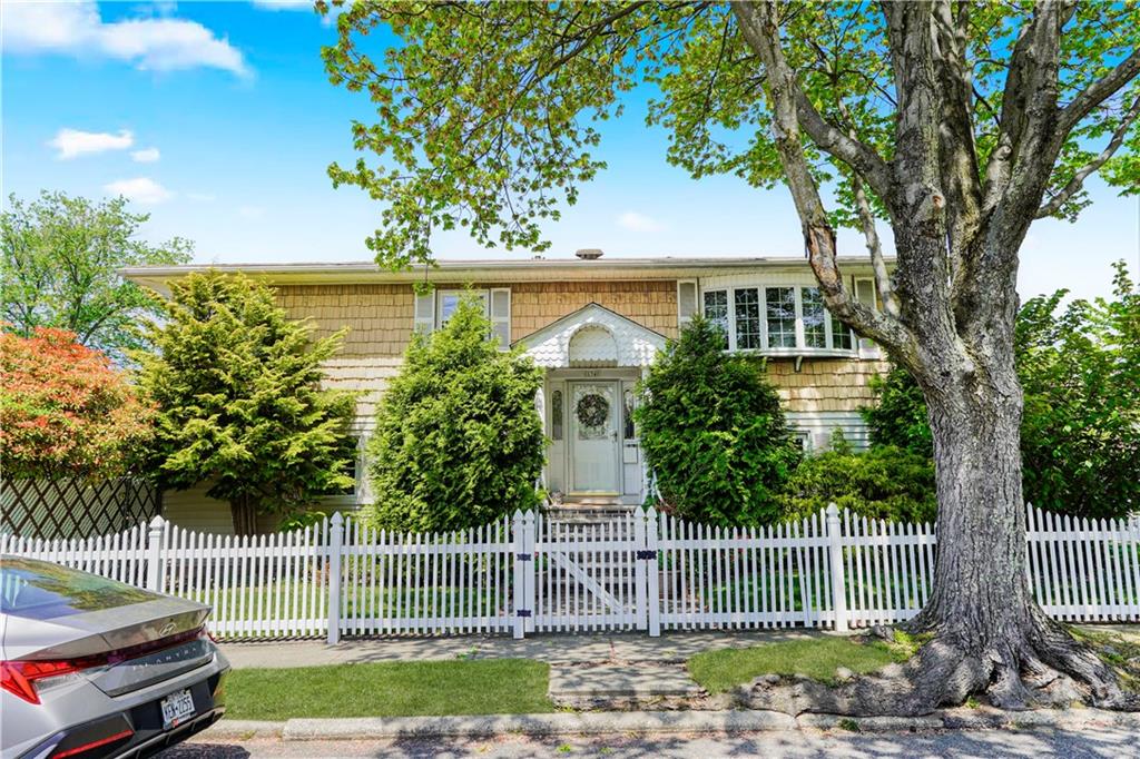 134 Greaves Avenue Great Kills Staten Island NY 10305