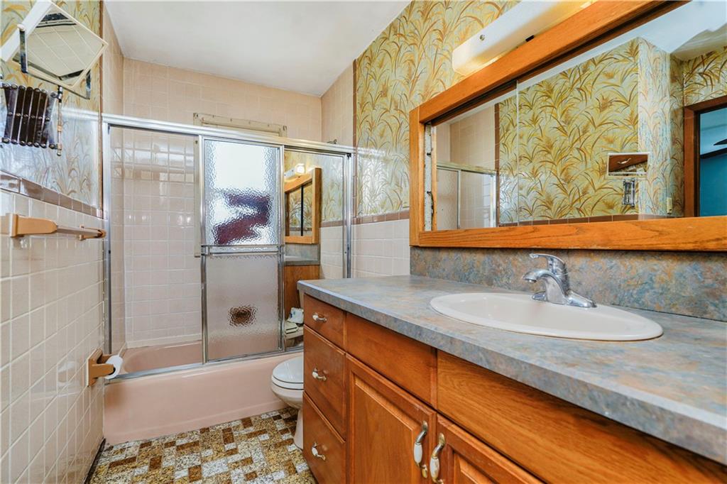 134 Greaves Avenue Great Kills Staten Island NY 10305