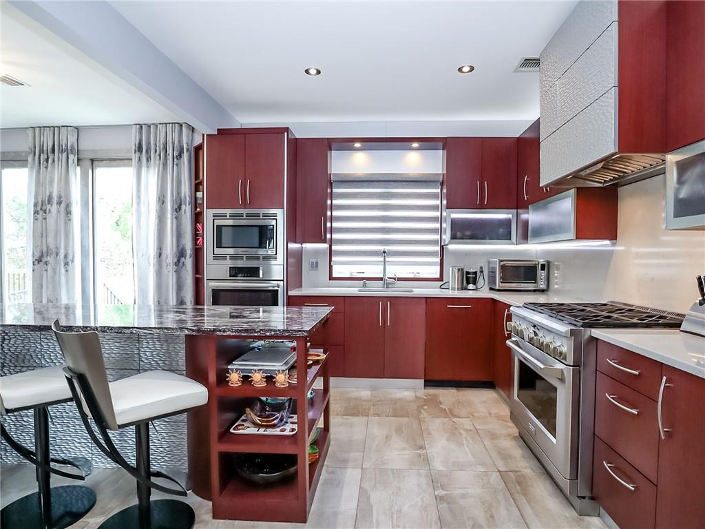 166 Pinewood Avenue Richmond Town Staten Island NY 10306