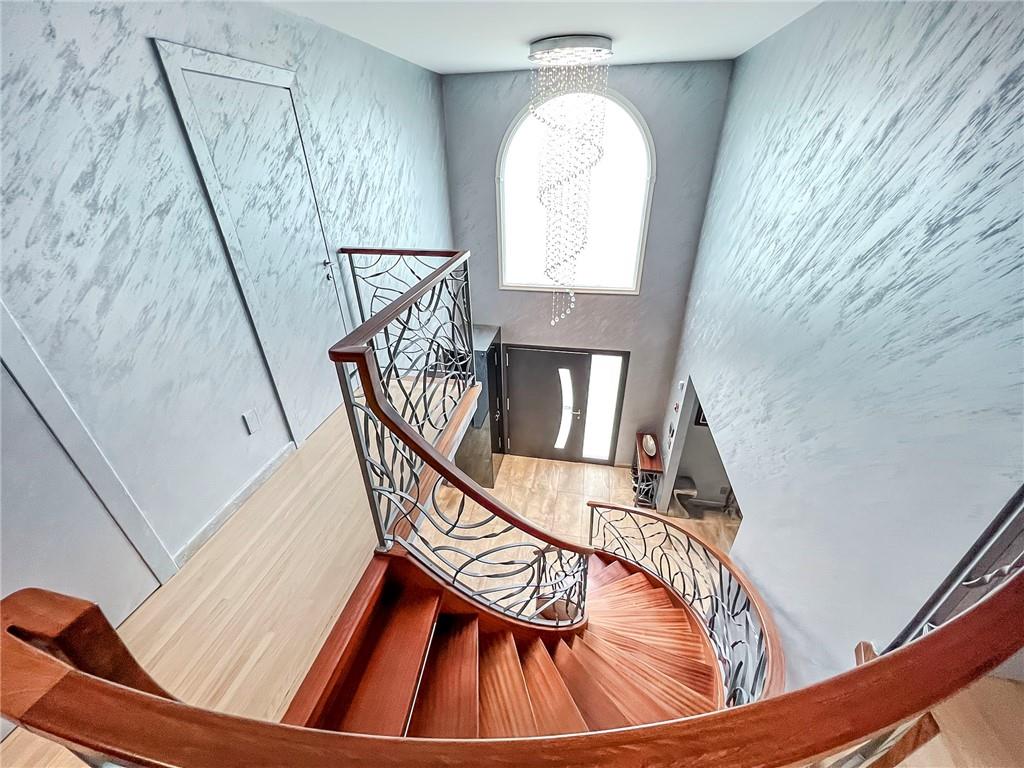 166 Pinewood Avenue Richmond Town Staten Island NY 10306