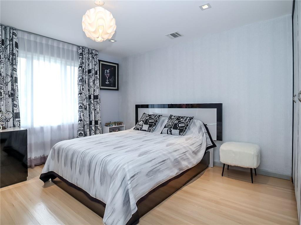 166 Pinewood Avenue Richmond Town Staten Island NY 10306