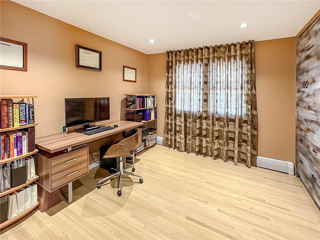 166 Pinewood Avenue Richmond Town Staten Island NY 10306