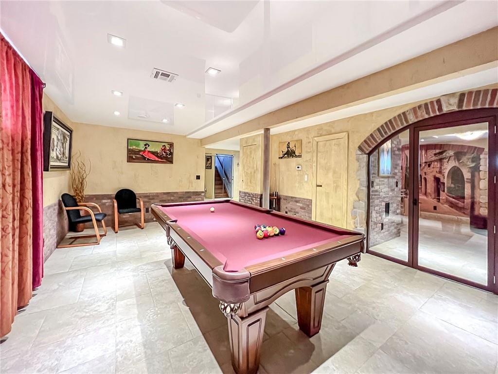 166 Pinewood Avenue Richmond Town Staten Island NY 10306