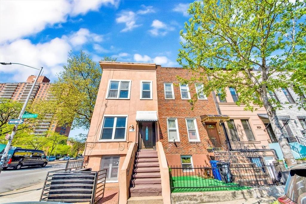 34 Gunther Place Ocean Hill Brooklyn NY 11233