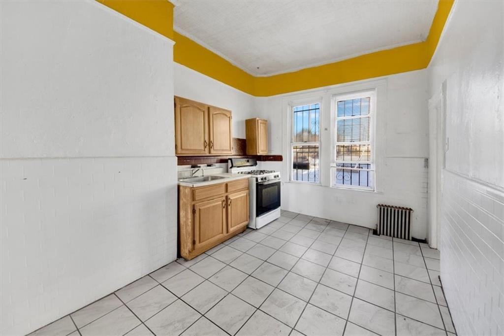34 Gunther Place Ocean Hill Brooklyn NY 11233