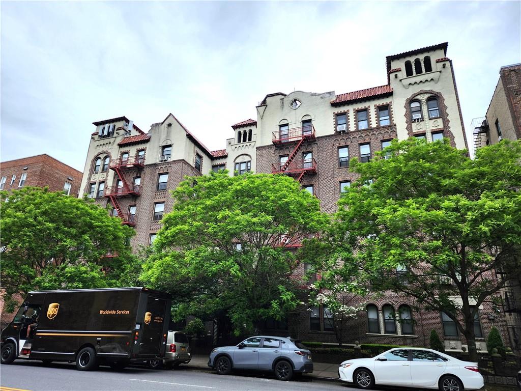 8735 Bay Parkway Bensonhurst Brooklyn NY 11214