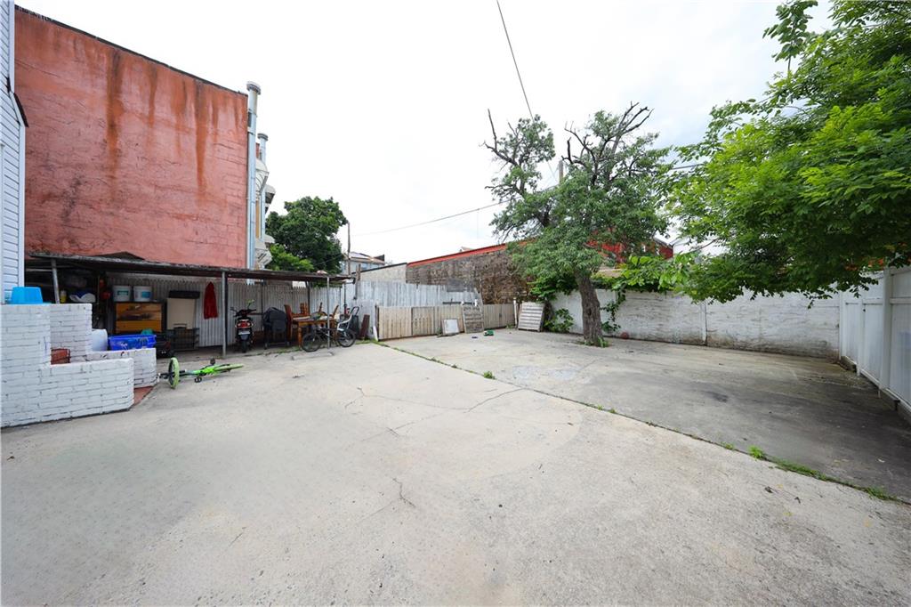 243 Wyona Street East New York Brooklyn NY 11207