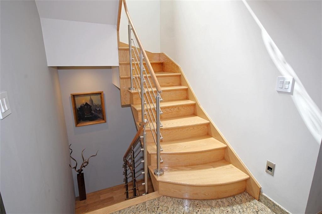 164 Oxford Street Manhattan Beach Brooklyn NY 11235