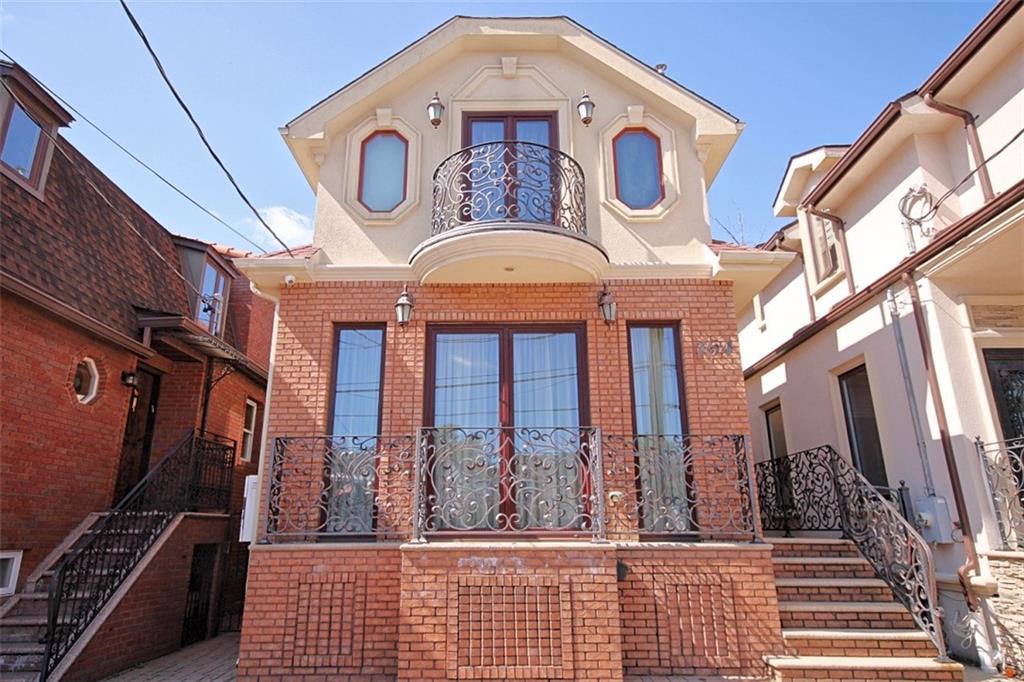 164 Oxford Street Manhattan Beach Brooklyn NY 11235