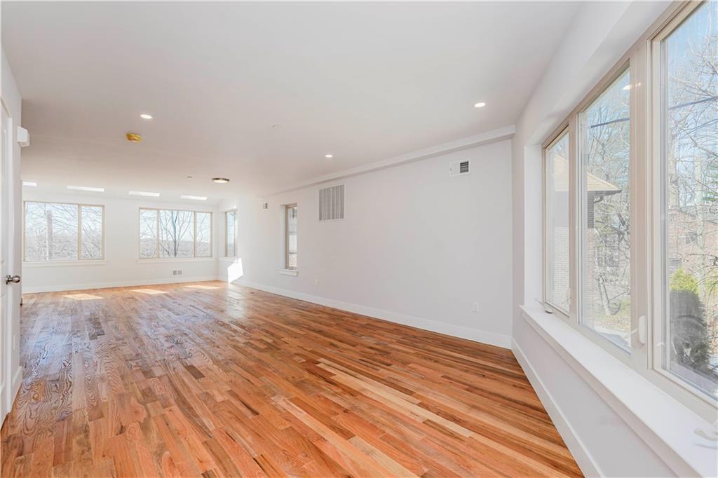 12 Ridge Court Grymes Hill Staten Island NY 10301
