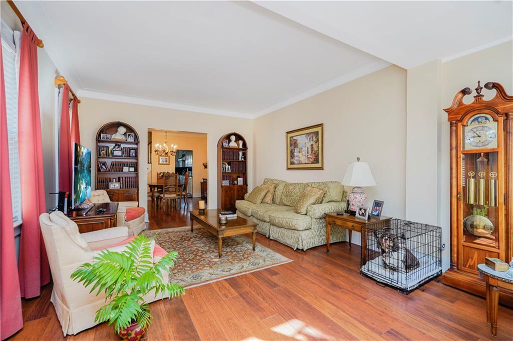 7716 10th Avenue Dyker Heights Brooklyn NY 11228